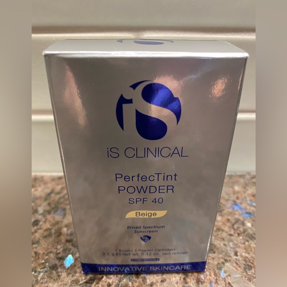 IS Clinical PerfecTint Powder SPF 40 Beige - Picture 6 of 11